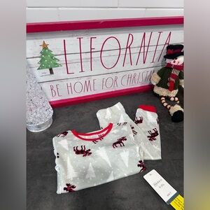 NEW w/Tags - Kids Christmas Pajama Set - Size 2